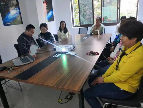 相逢同學(xué)習(xí)，合作共成長——南昌市家庭教育服務(wù)項(xiàng)目十月持續(xù)深化進(jìn)行